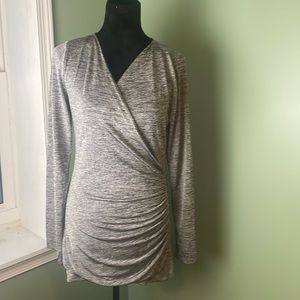 White House, Black gray top medium